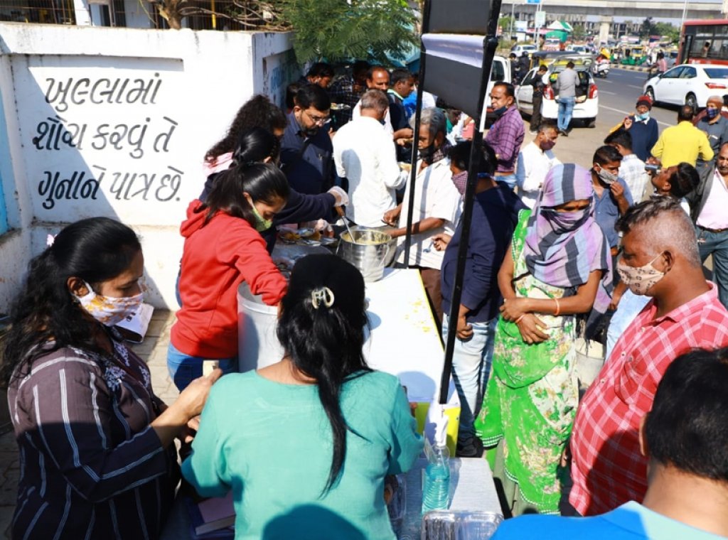 Food is provided free of charge on charity days